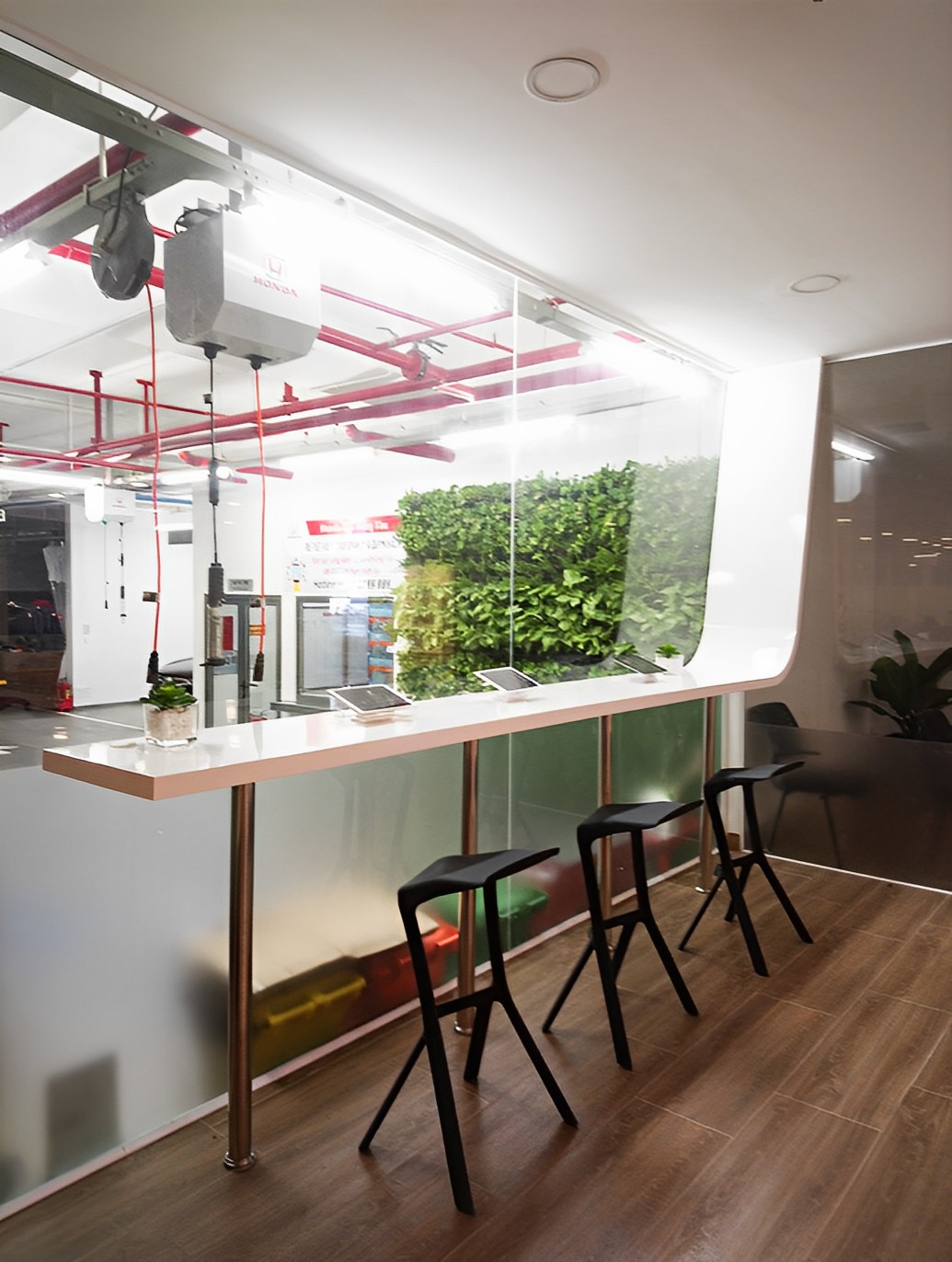 HONDA CAR SHOWROOM - Gallery image 5 of 7 by OLY Studio